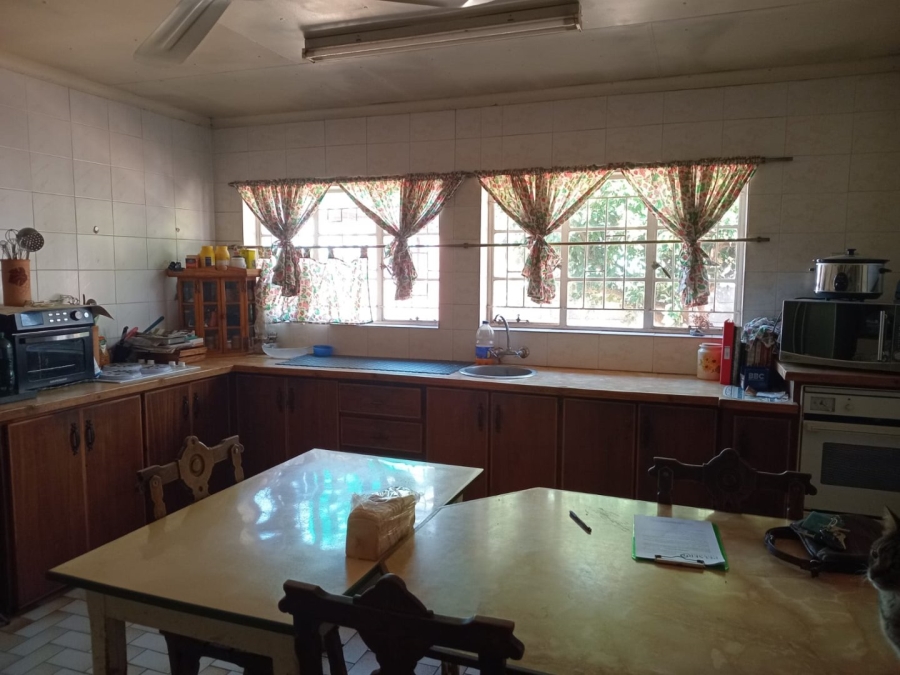 7 Bedroom Property for Sale in Bloemhof North West